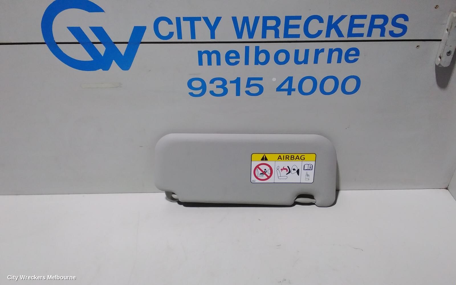 TOYOTA COROLLA 2016 Sunvisor