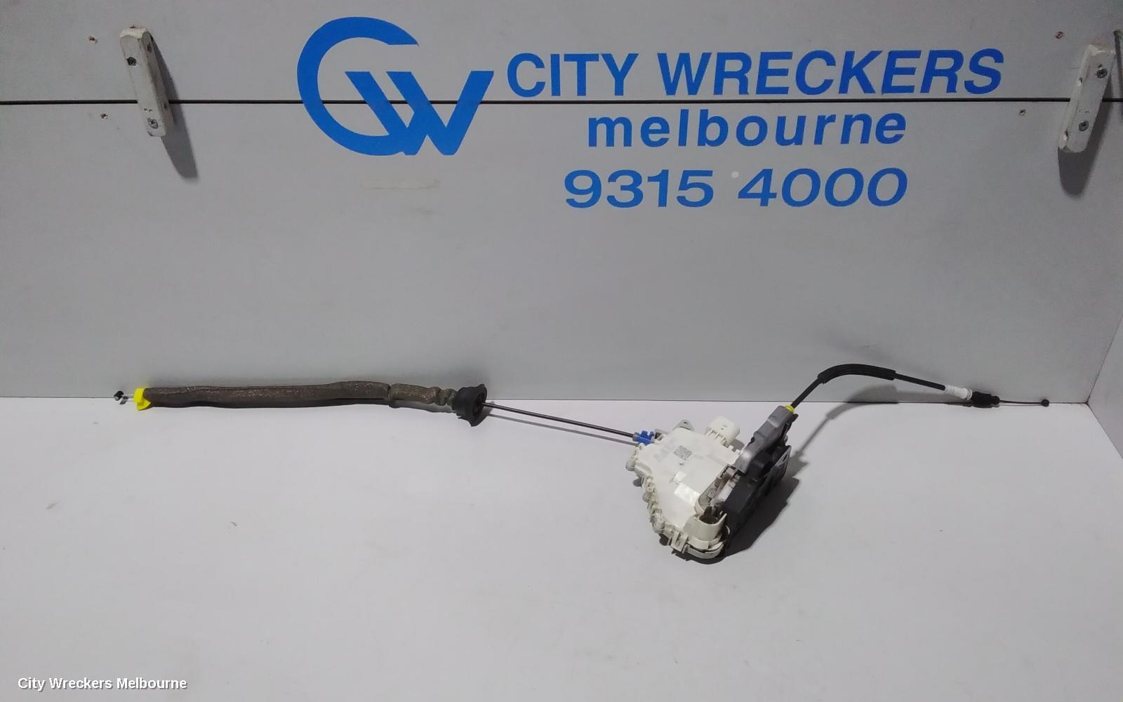 AUDI Q3 2015 Door/Boot/Gate Lock