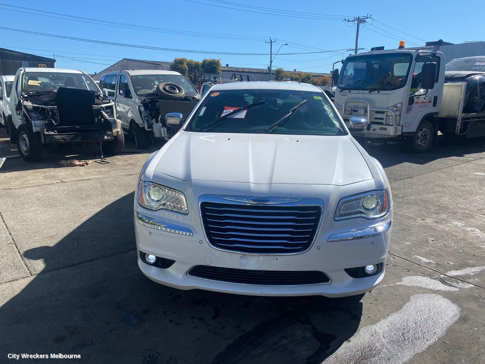 CHRYSLER 300C 2013 Left Rear Hub Assembly