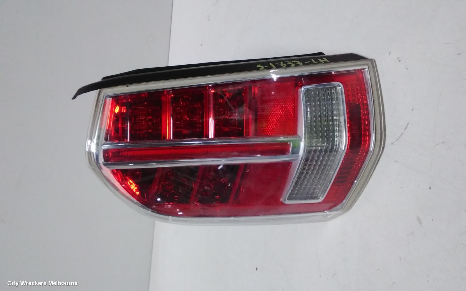 CHRYSLER 300C 2013 Left Taillight