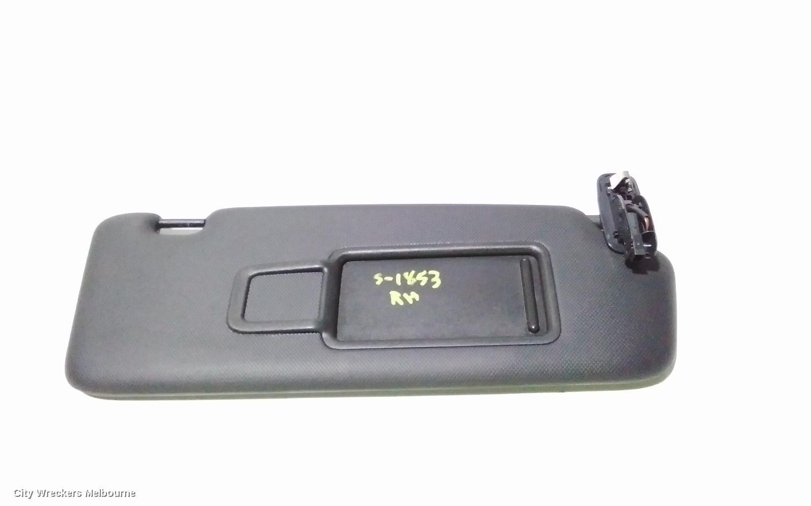 AUDI Q5 2011 Sunvisor