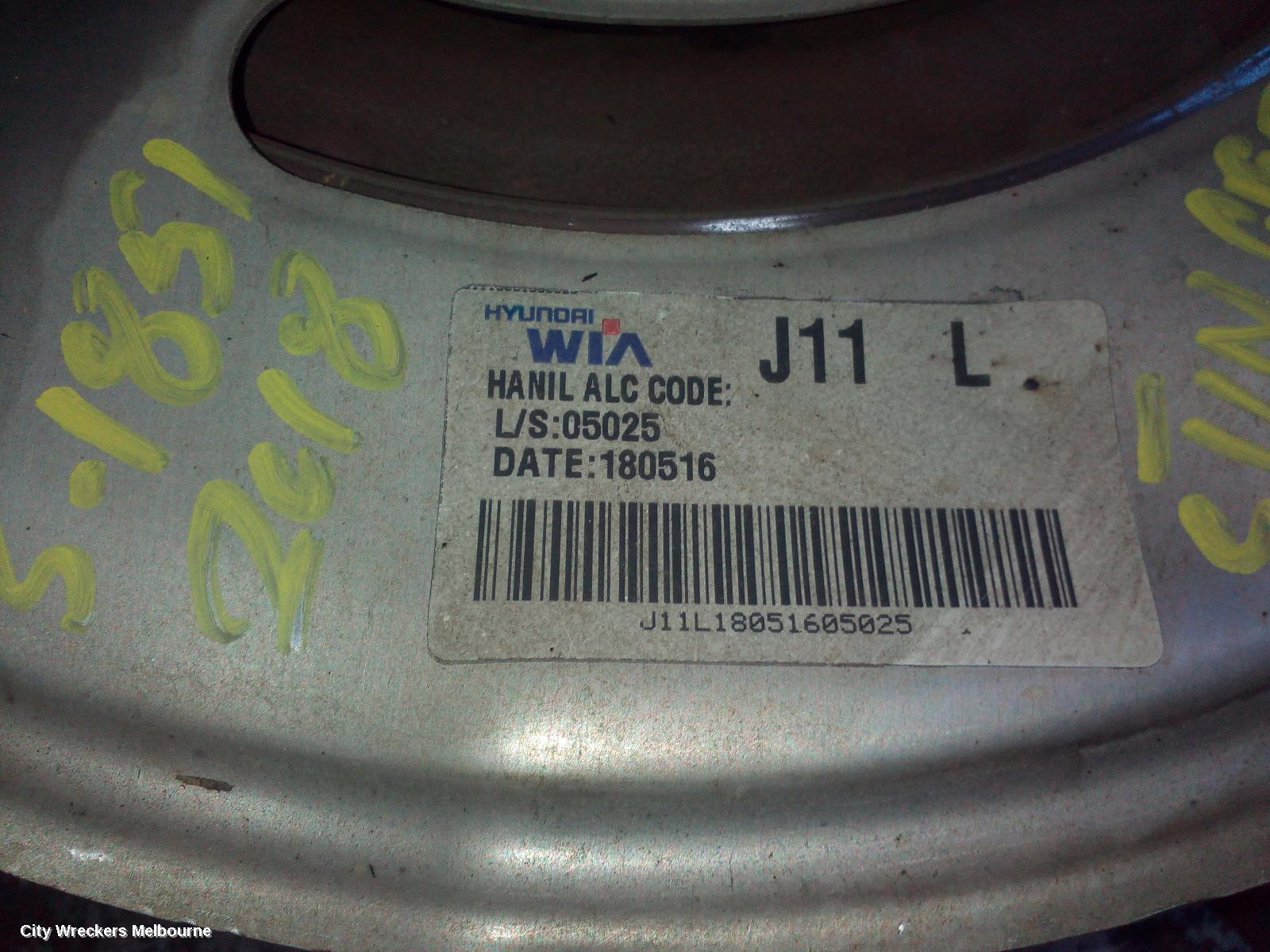 KIA STINGER 2018 Left Front Hub Assembly