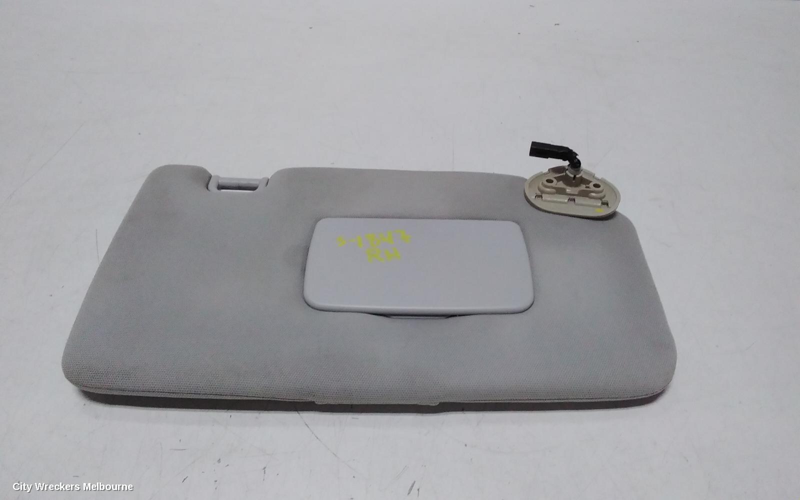 SUBARU FORESTER 2018 Sunvisor