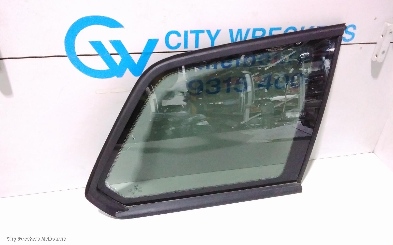 VOLKSWAGEN GOLF 2015 Right Rear 1/4 Door Glass