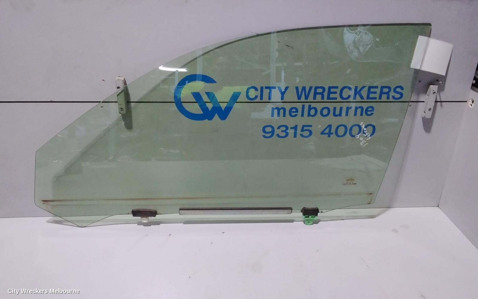 TOYOTA KLUGER 2013 Left Front Door Window