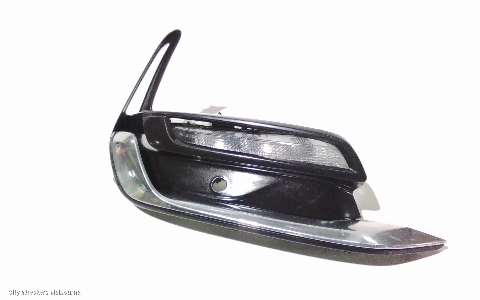 HOLDEN COMMODORE 2017 Right Indicator/Fog/Side