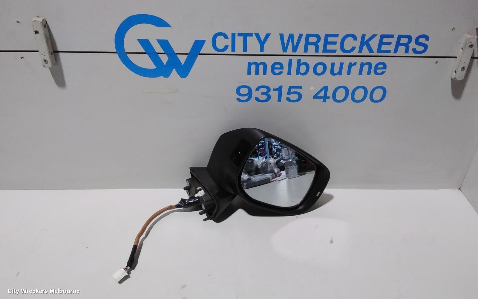 SUBARU FORESTER 2019 Right Door Mirror