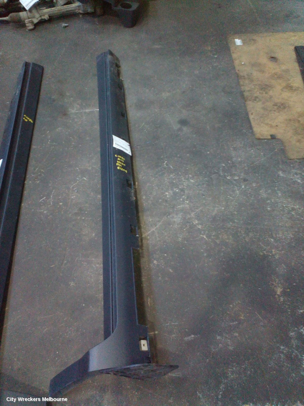 FORD KUGA 2016 Side Step/Skirt