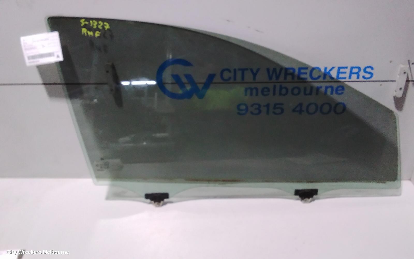 HONDA CRV 2013 Right Front Door Window