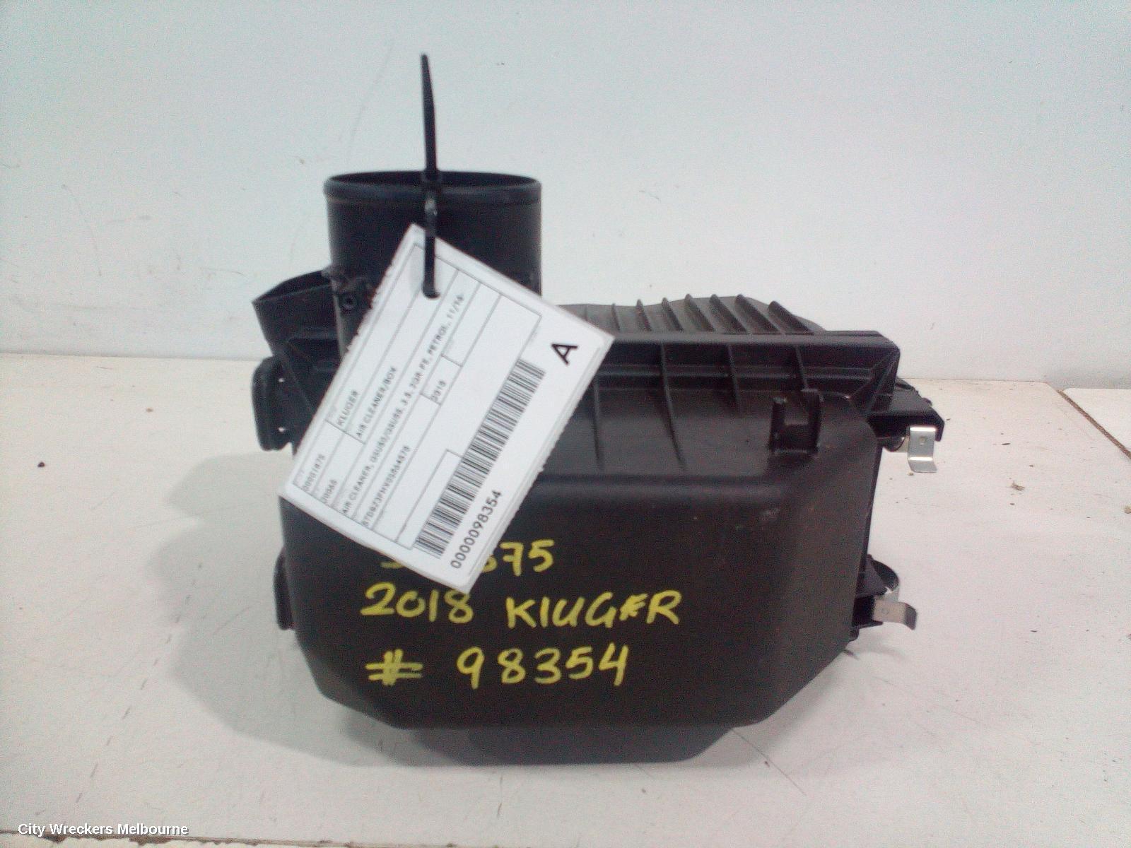 TOYOTA KLUGER 2018 Air Cleaner/Box