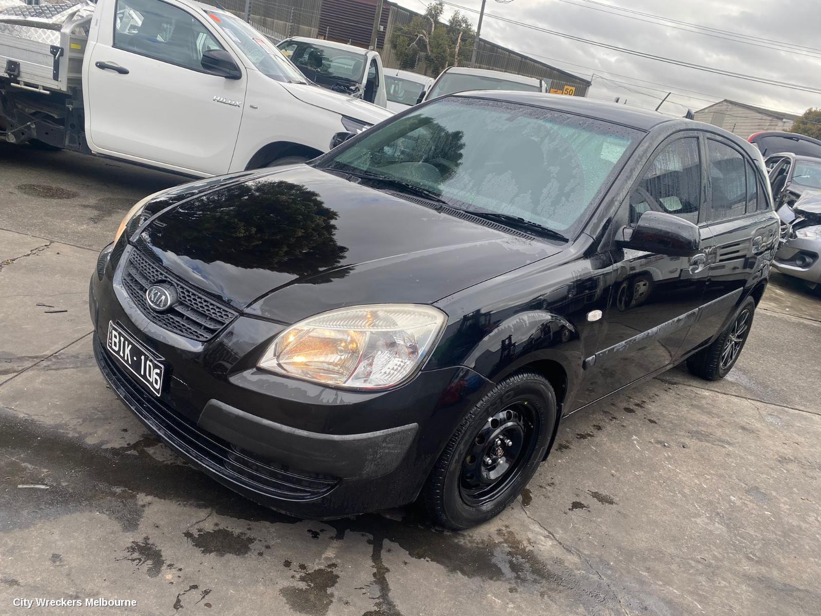 KIA RIO 2007 Washer Bottle
