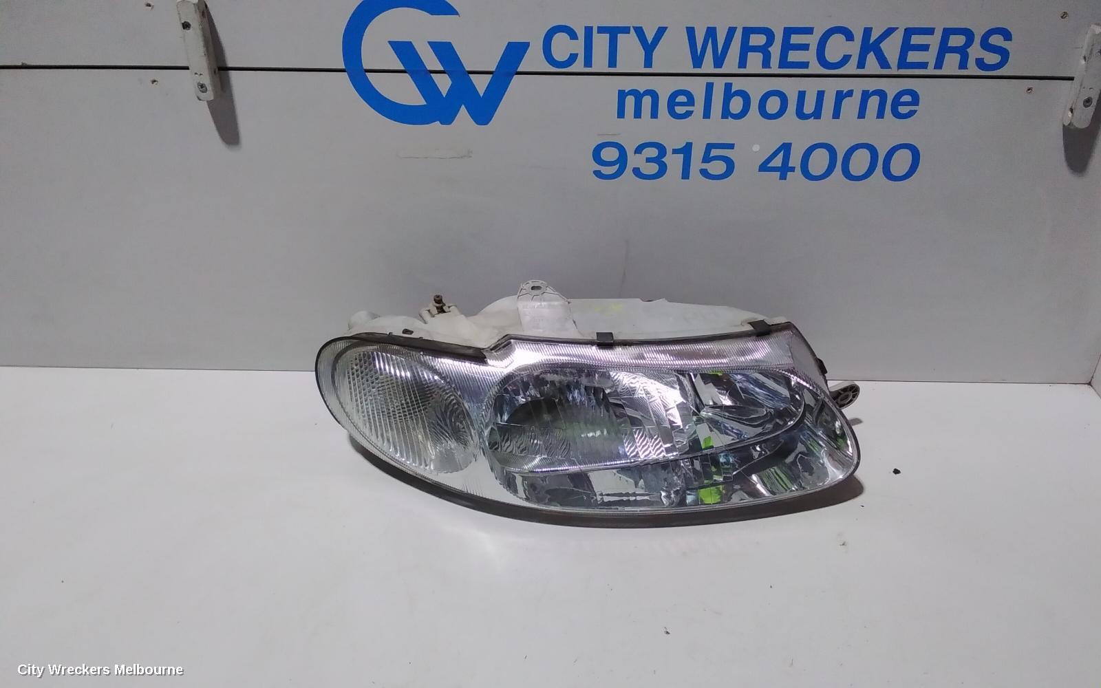 HOLDEN COMMODORE 1998 Right Headlamp