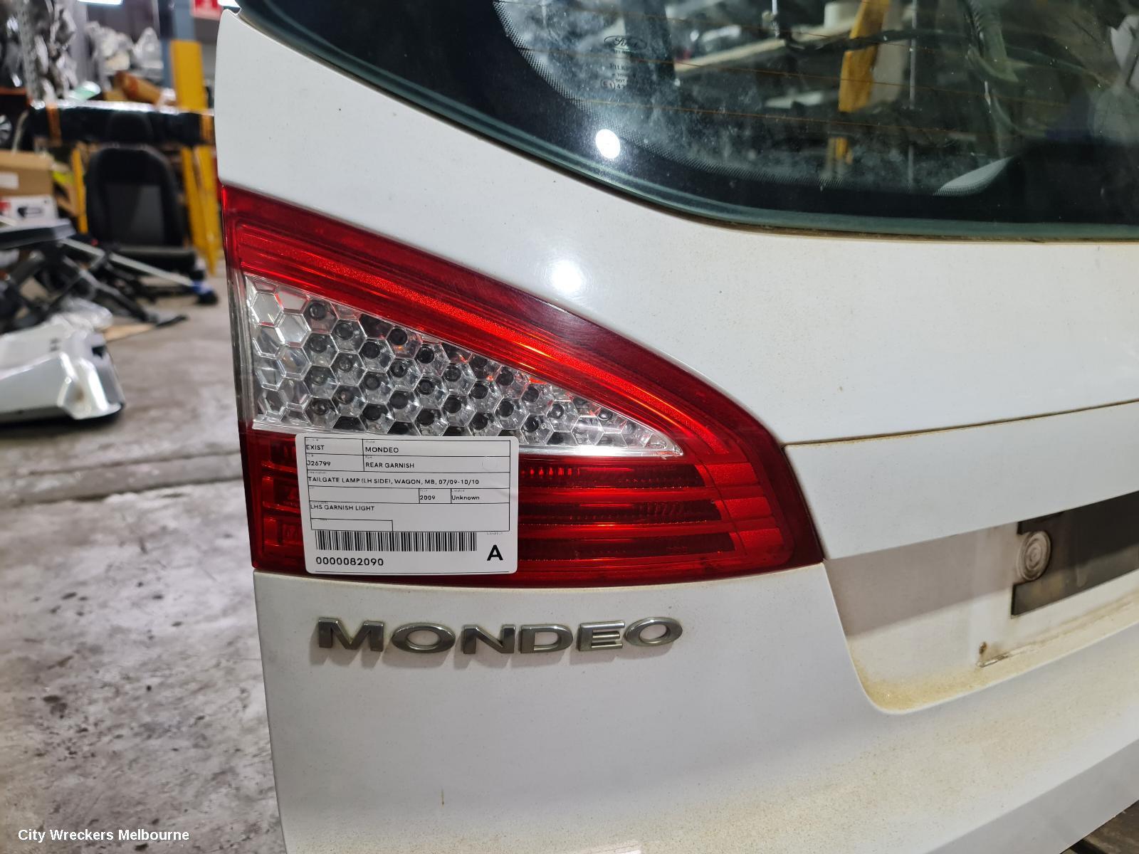 FORD MONDEO 2009 Rear Garnish
