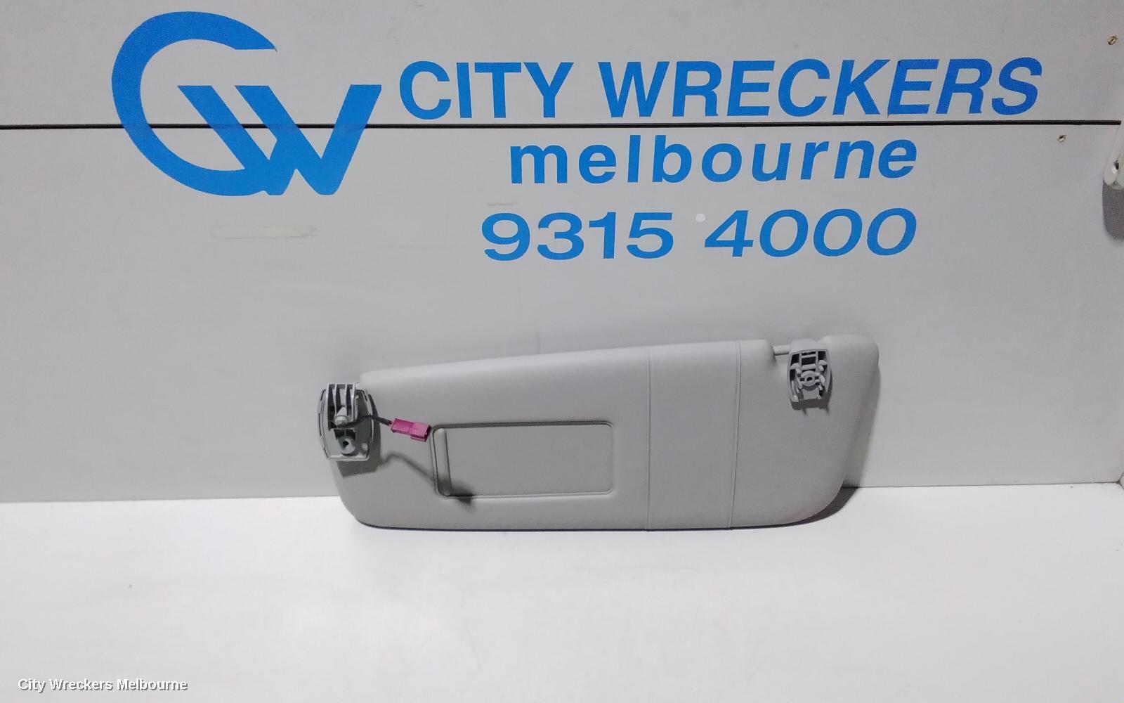BMW 5 SERIES 2004 Sunvisor