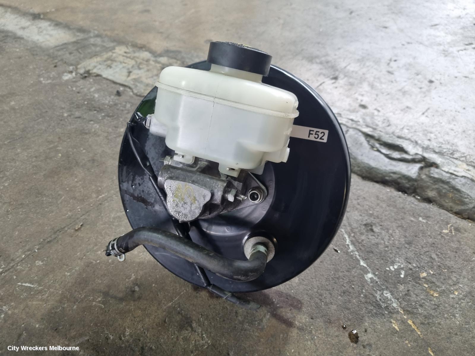 TOYOTA HIACE 2010 Brake Booster