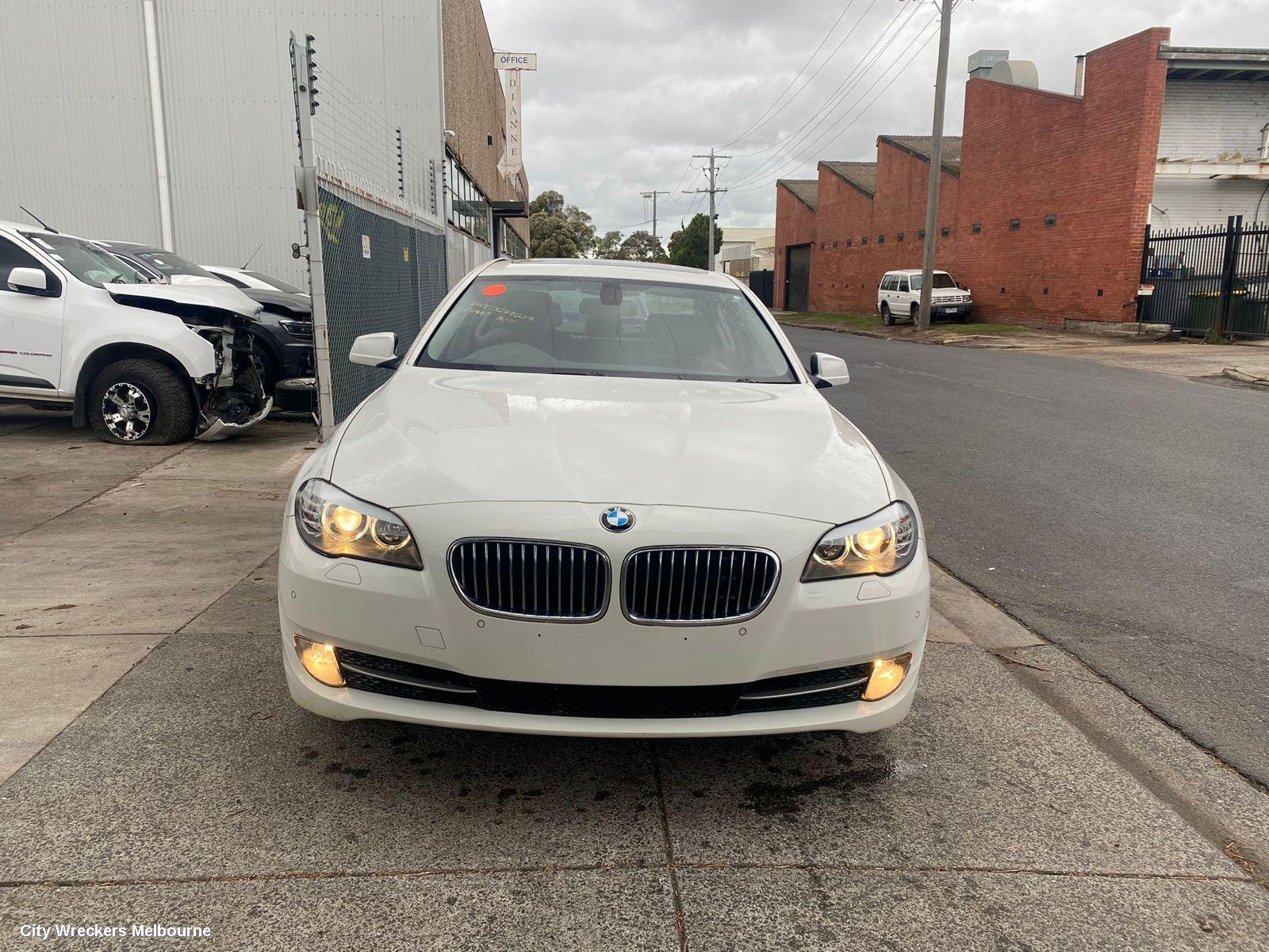 BMW 5 SERIES 2012 Column