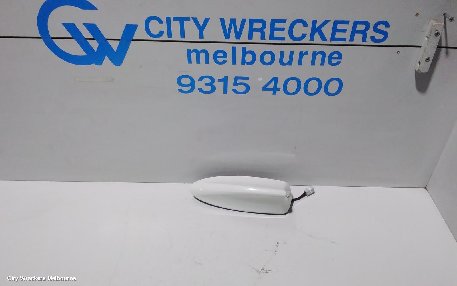 SUBARU FORESTER 2019 Antenna