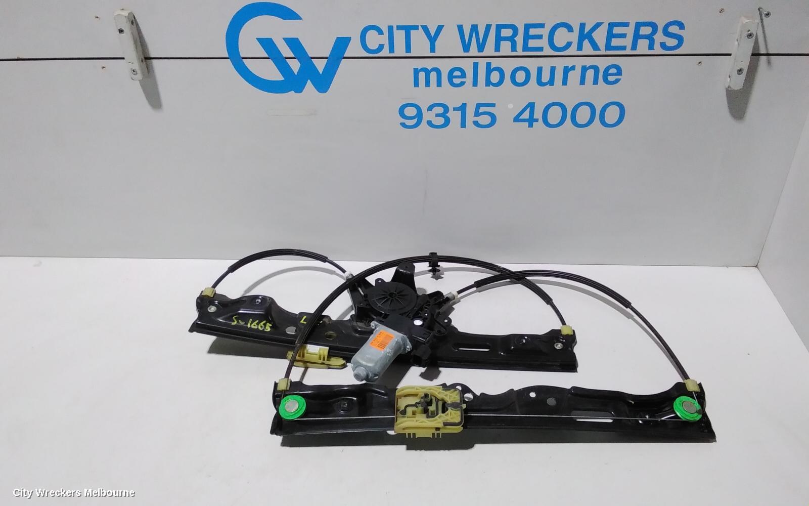 FORD RANGER 2016 Left Front Window Reg/Motor