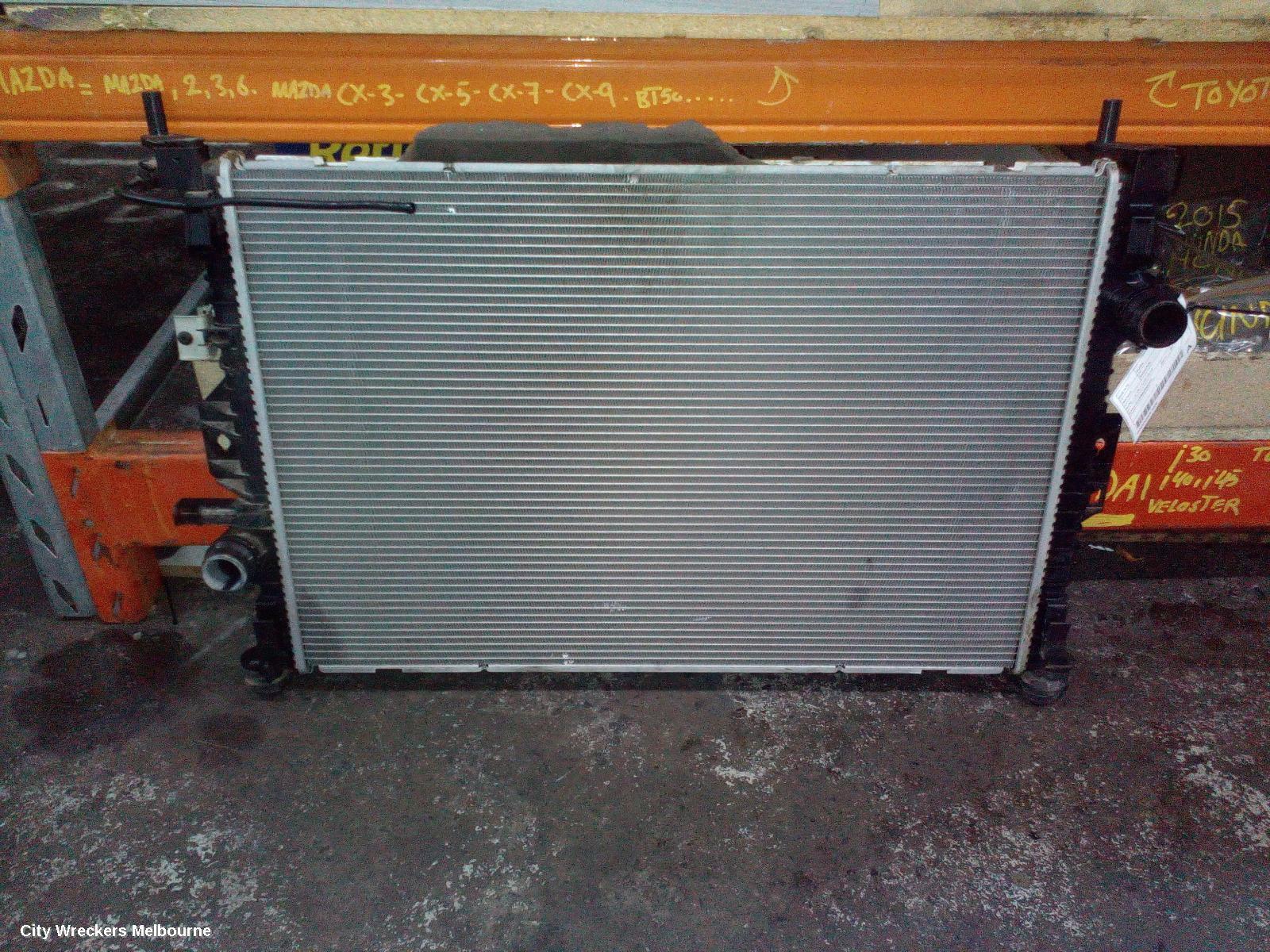 FORD KUGA 2014 Radiator