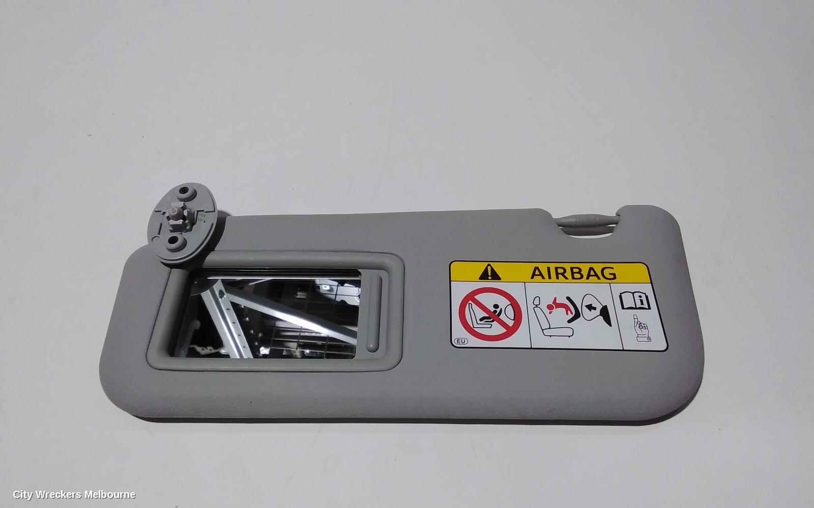 TOYOTA COROLLA 2018 Sunvisor