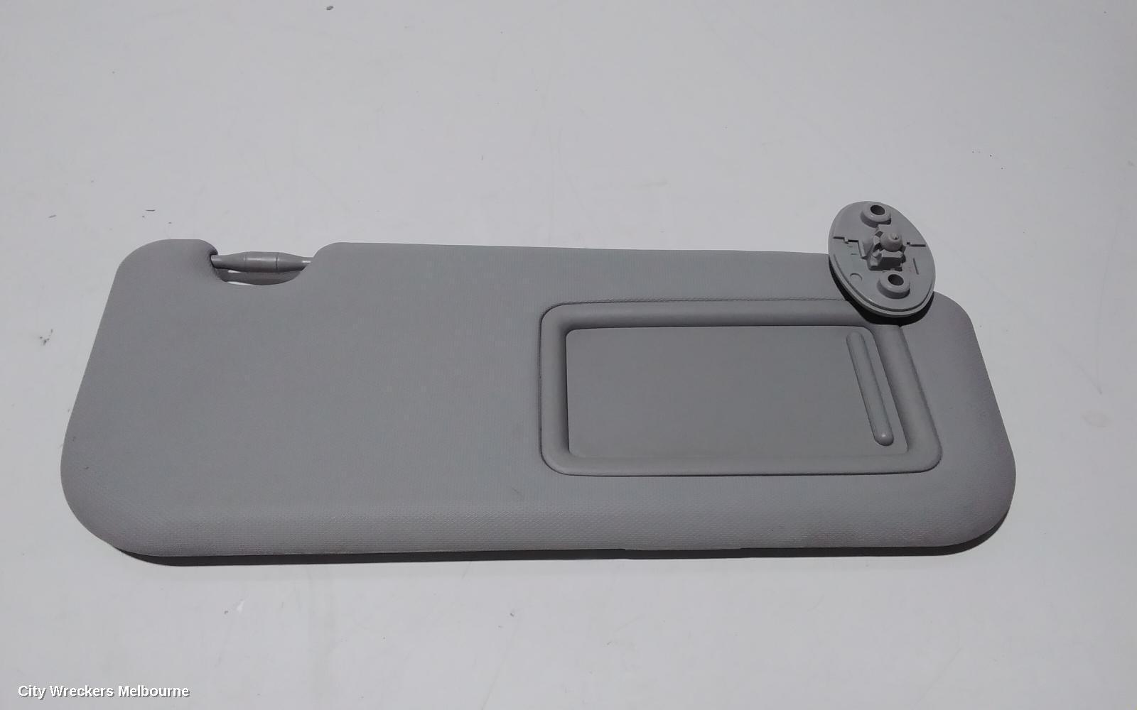 TOYOTA COROLLA 2018 Sunvisor