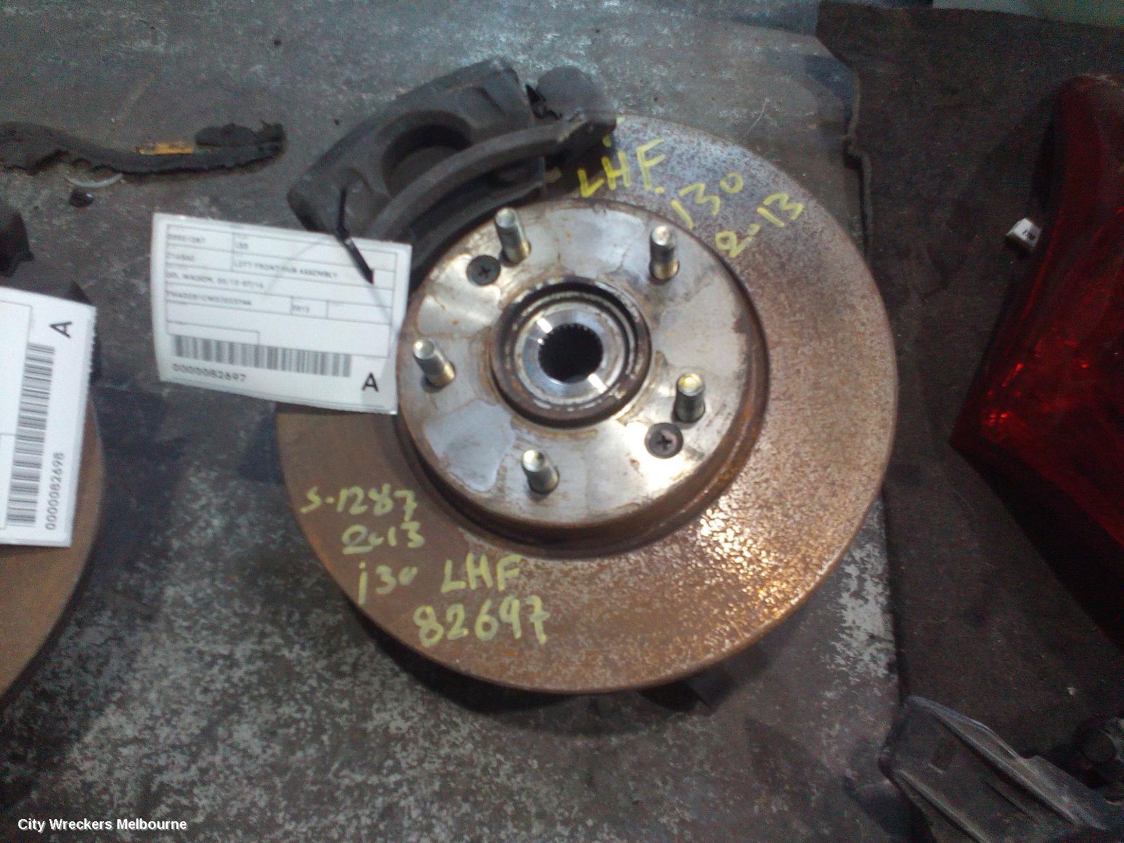 HYUNDAI I30 2013 Left Front Hub Assembly