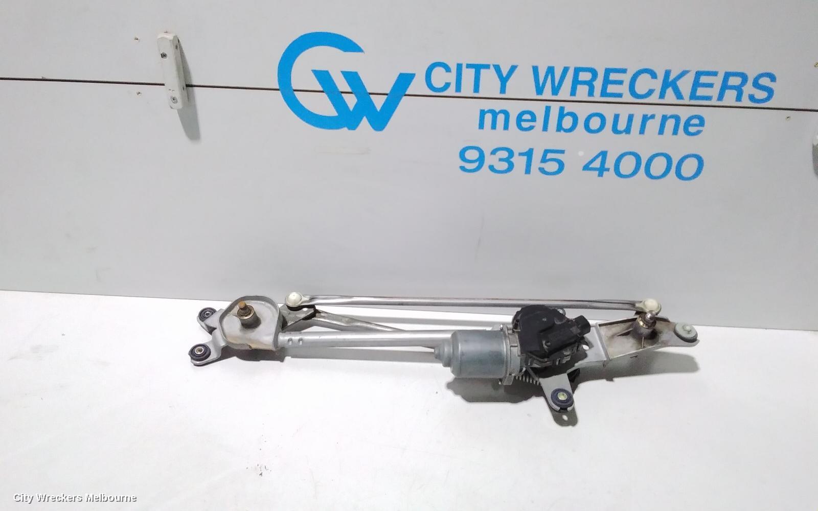 TOYOTA KLUGER 2013 Wiper Motor