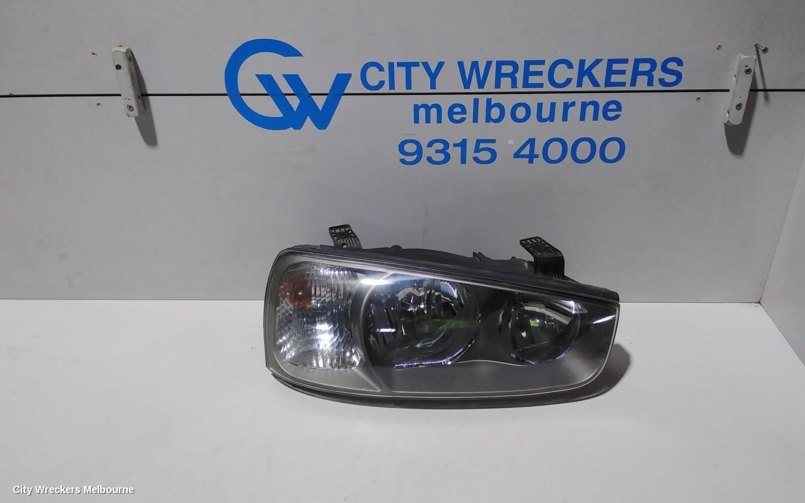HYUNDAI ELANTRA 2002 Right Headlamp