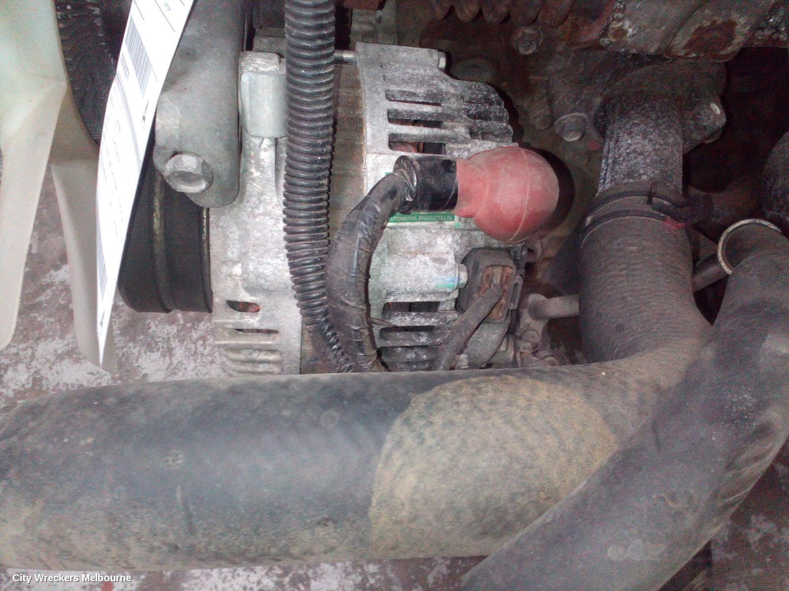 NISSAN NAVARA 2011 Alternator