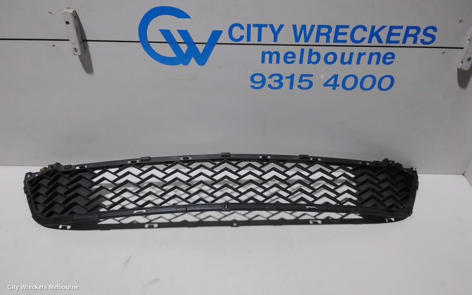 HOLDEN BARINA 2013 Grille