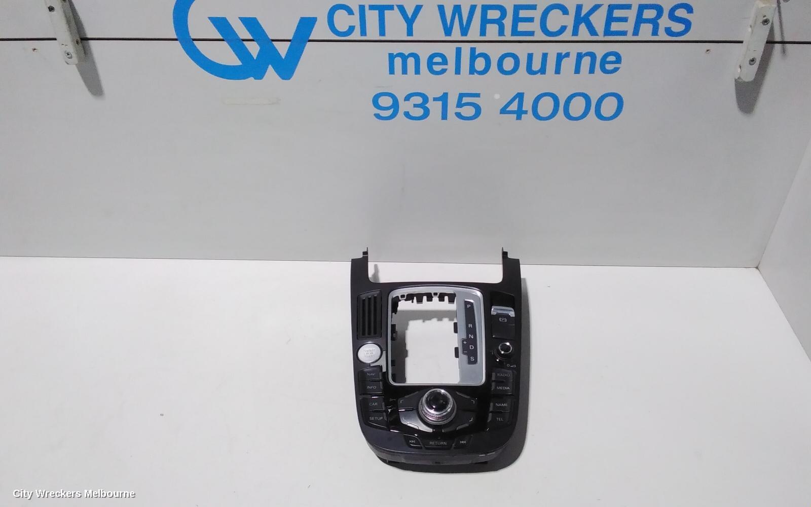AUDI Q5 2011 Radio/Cd/Dvd/Sat/Tv