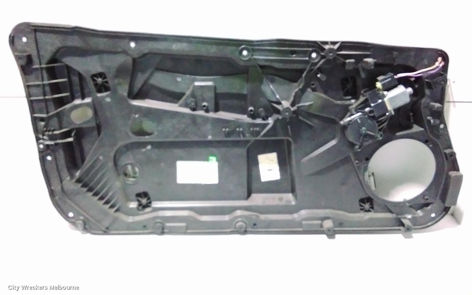 FORD FIESTA 2010 Left Front Window Reg/Motor