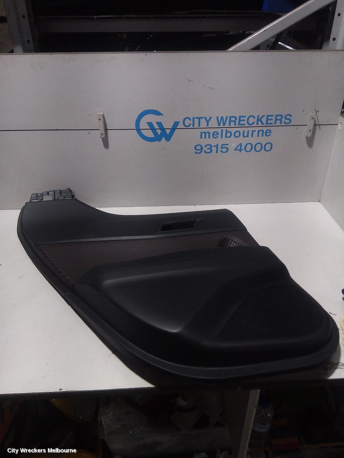 TOYOTA C-HR 2018 Door Trim