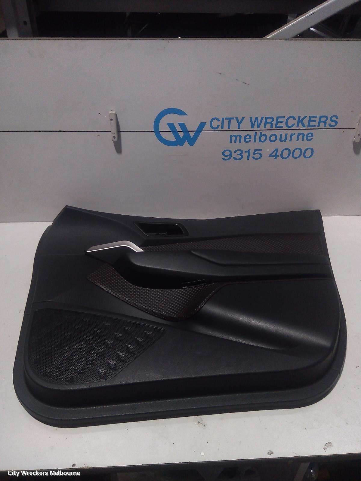 TOYOTA C-HR 2018 Door Trim