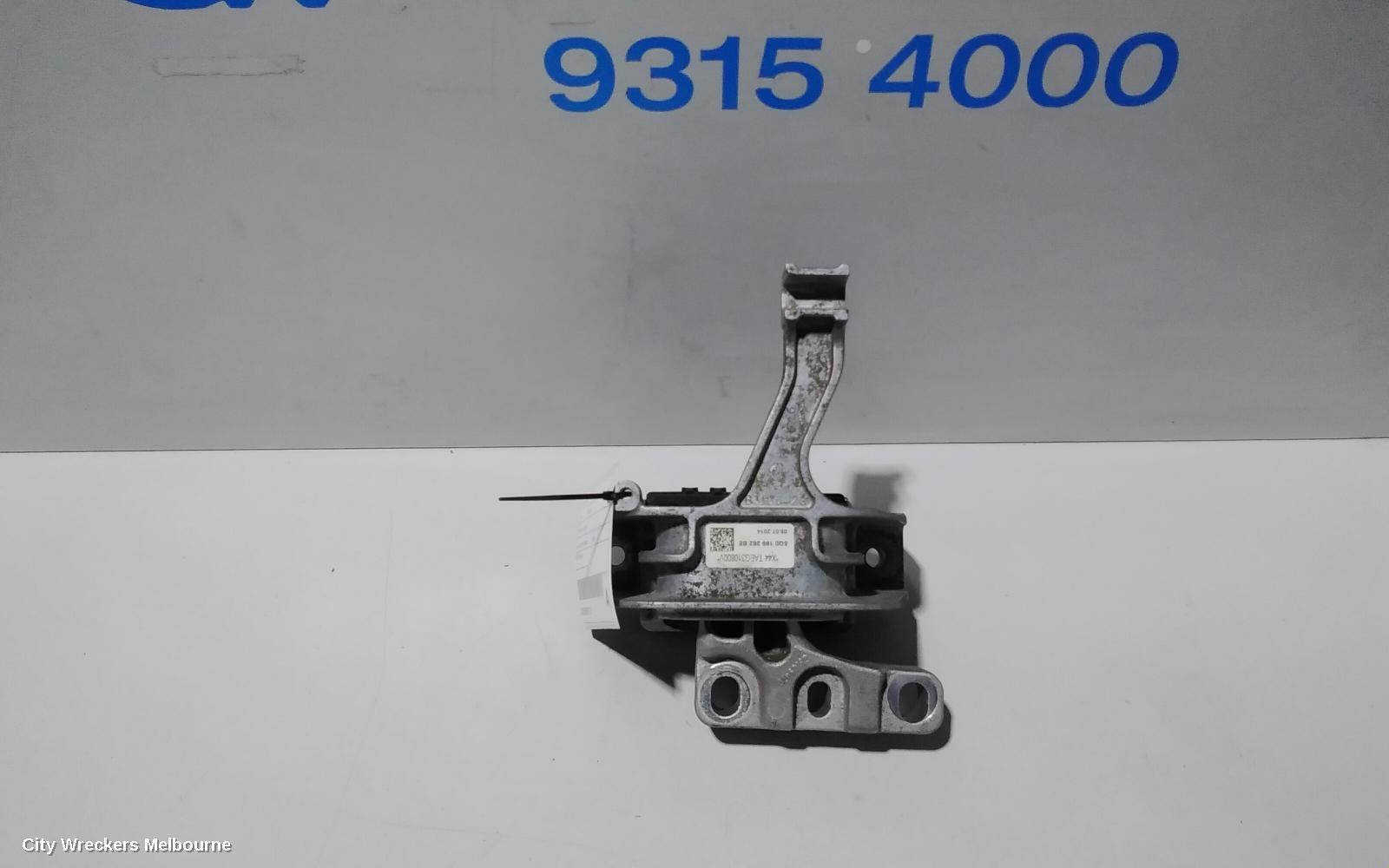 VOLKSWAGEN GOLF 2014 Mount