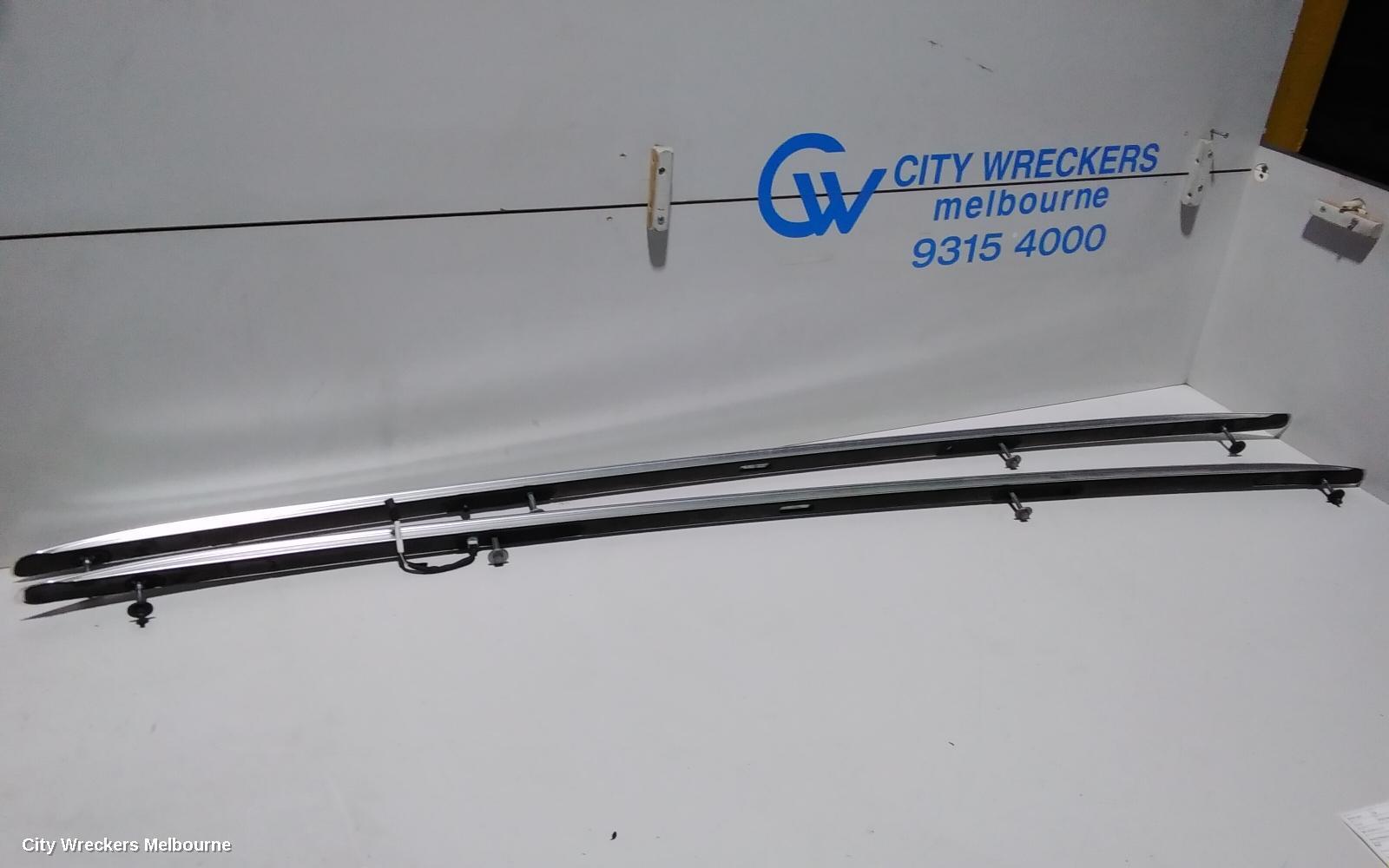 AUDI Q5 2012 Roof Rail