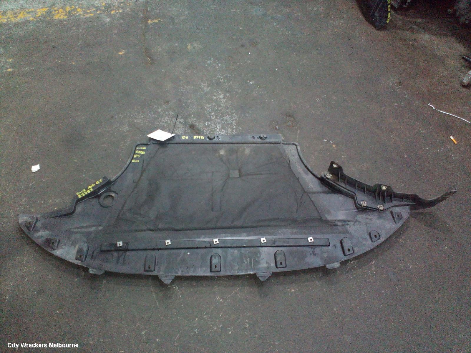 AUDI Q5 2012 LOWER_ENGINE_SPLASH_TRAY