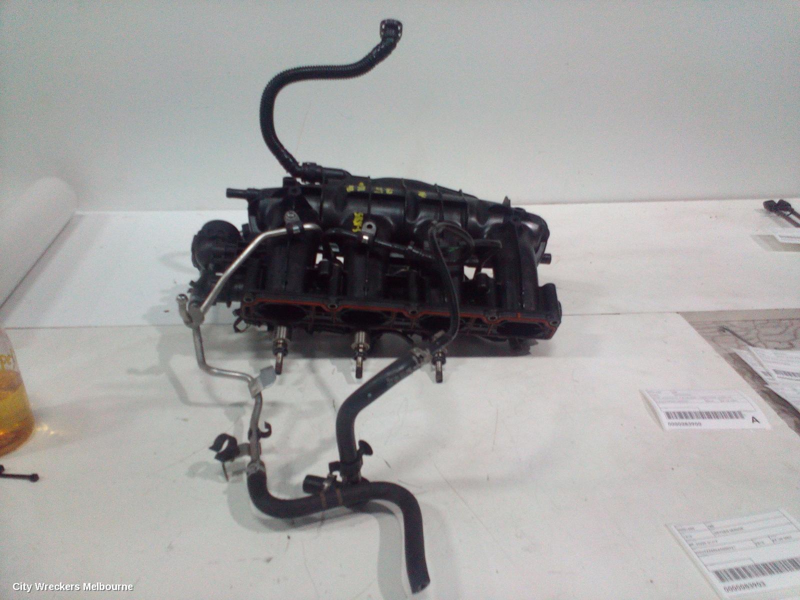 AUDI Q5 2010 Manifold