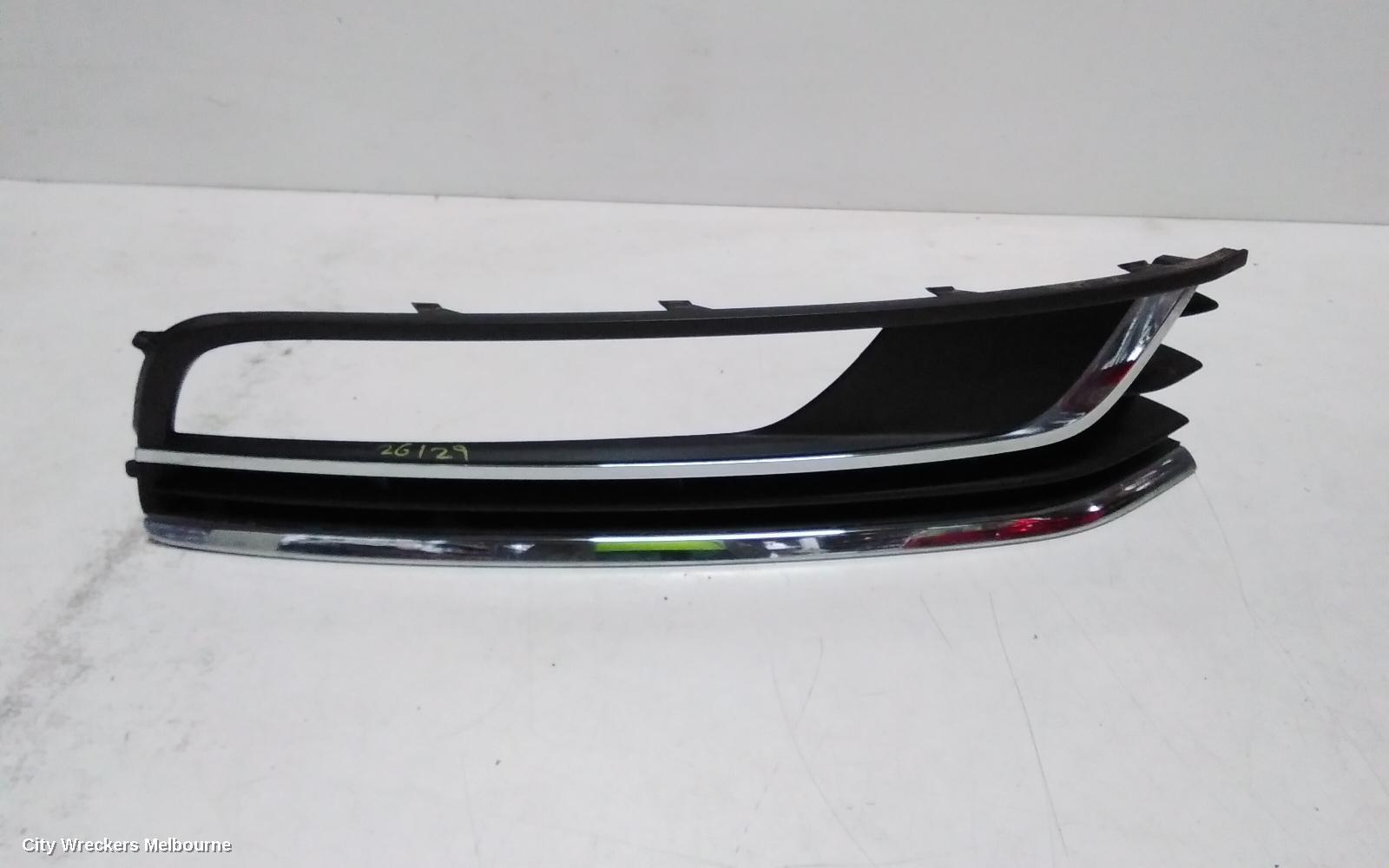 VOLKSWAGEN PASSAT 2015 Right Indicator/Fog/Side