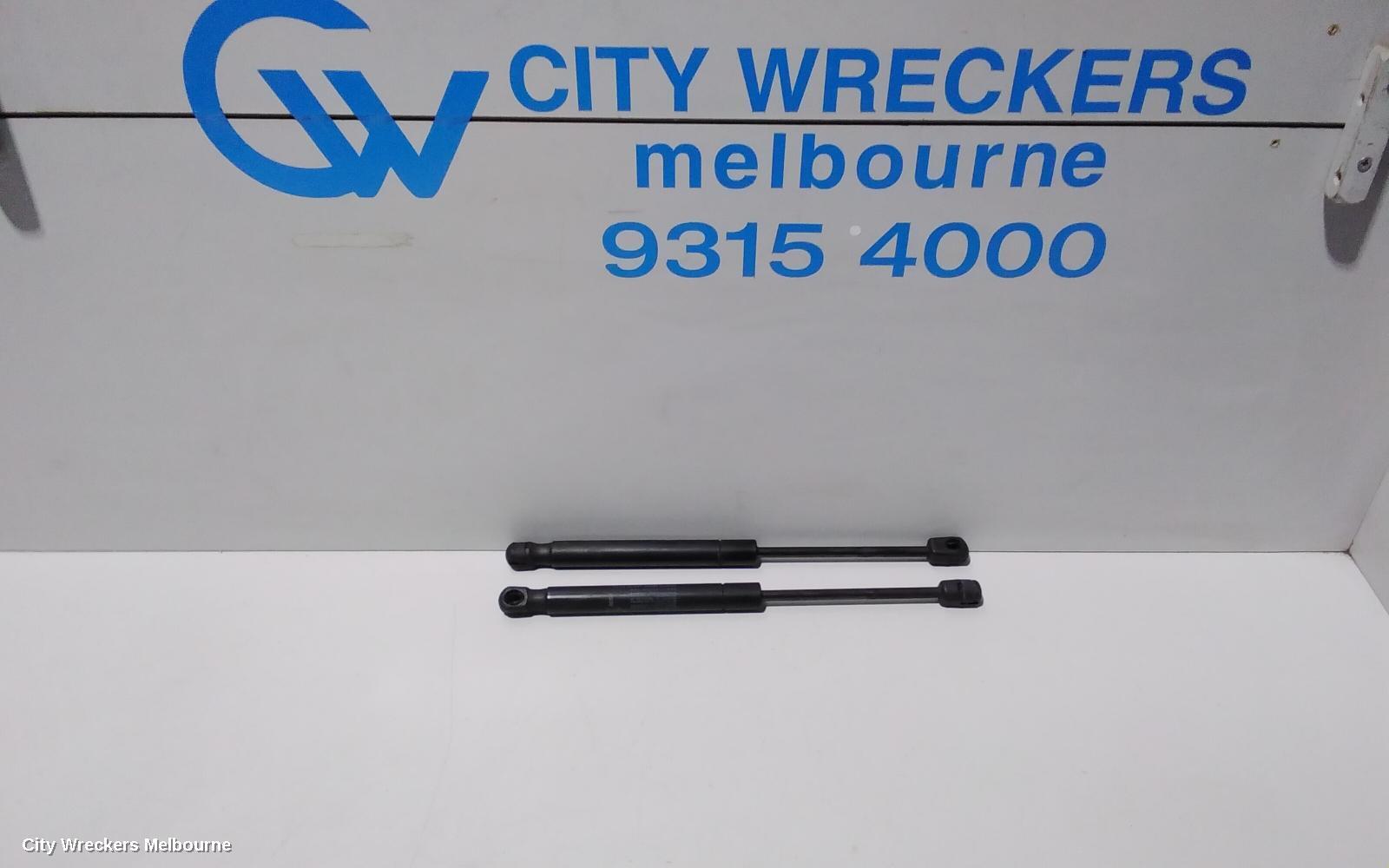 LAND ROVER RANGEROVER EVOQUE 2013 Bonnet Hinge/Strut
