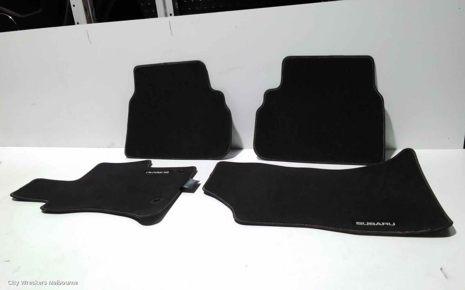SUBARU FORESTER 2018 Floor Mats