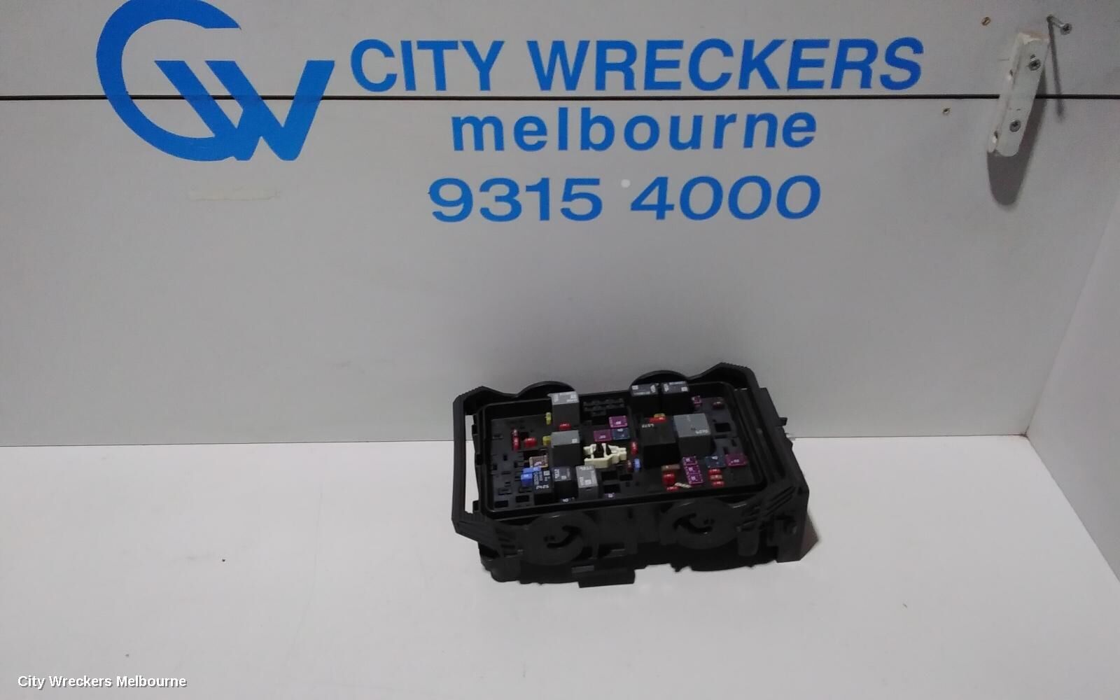 HOLDEN COMMODORE 2019 Fuse Box