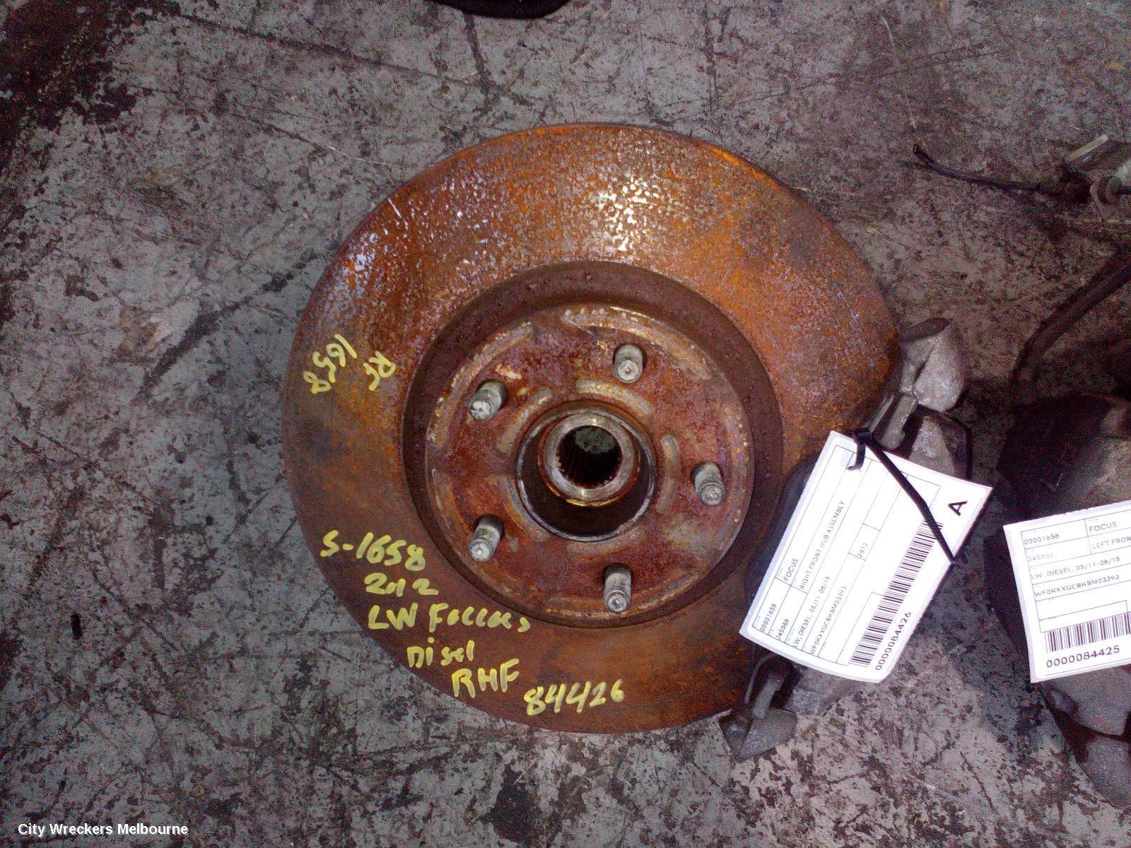 FORD FOCUS 2012 Right Front Hub Assembly