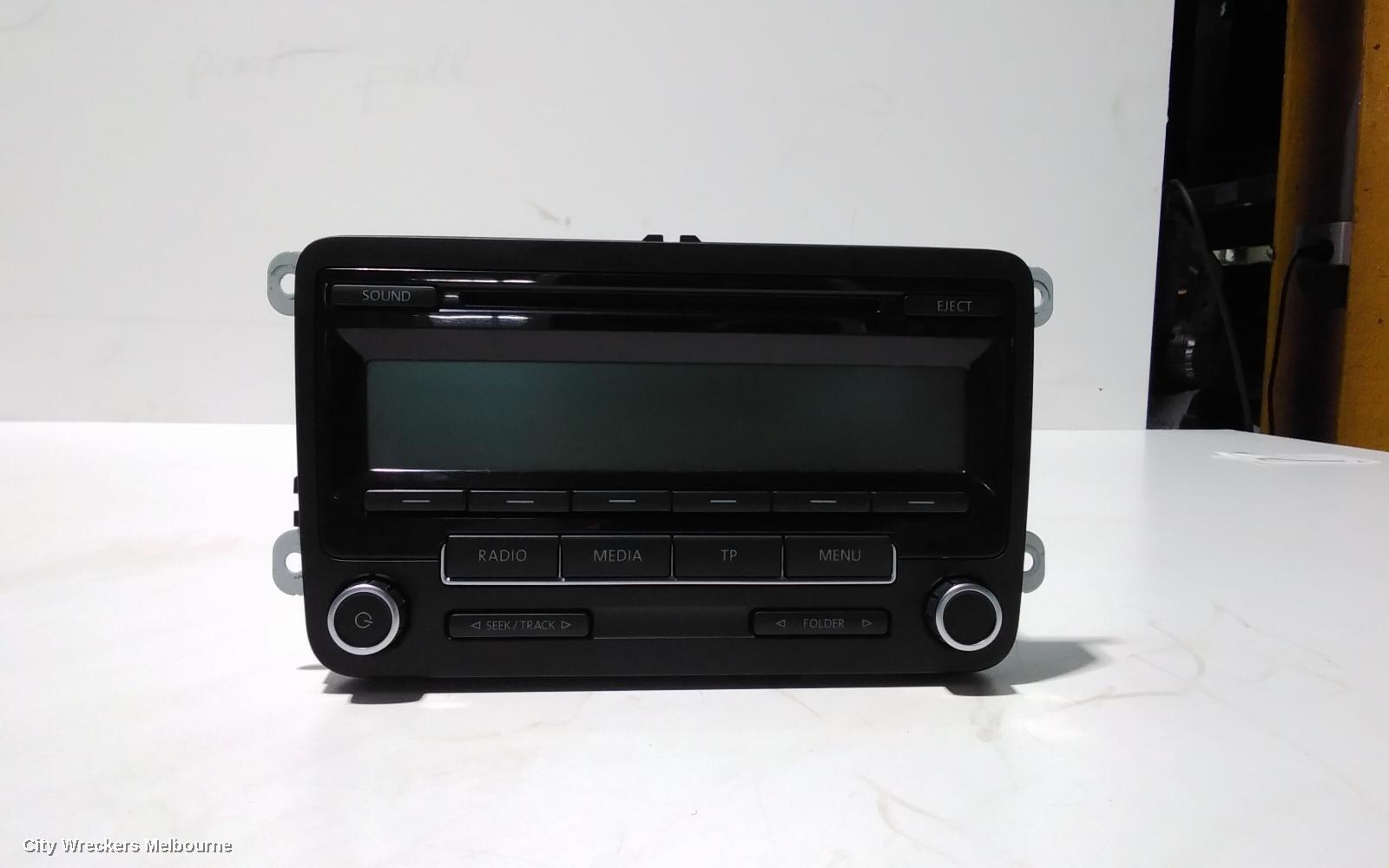 VOLKSWAGEN POLO 2010 Radio/Cd/Dvd/Sat/Tv