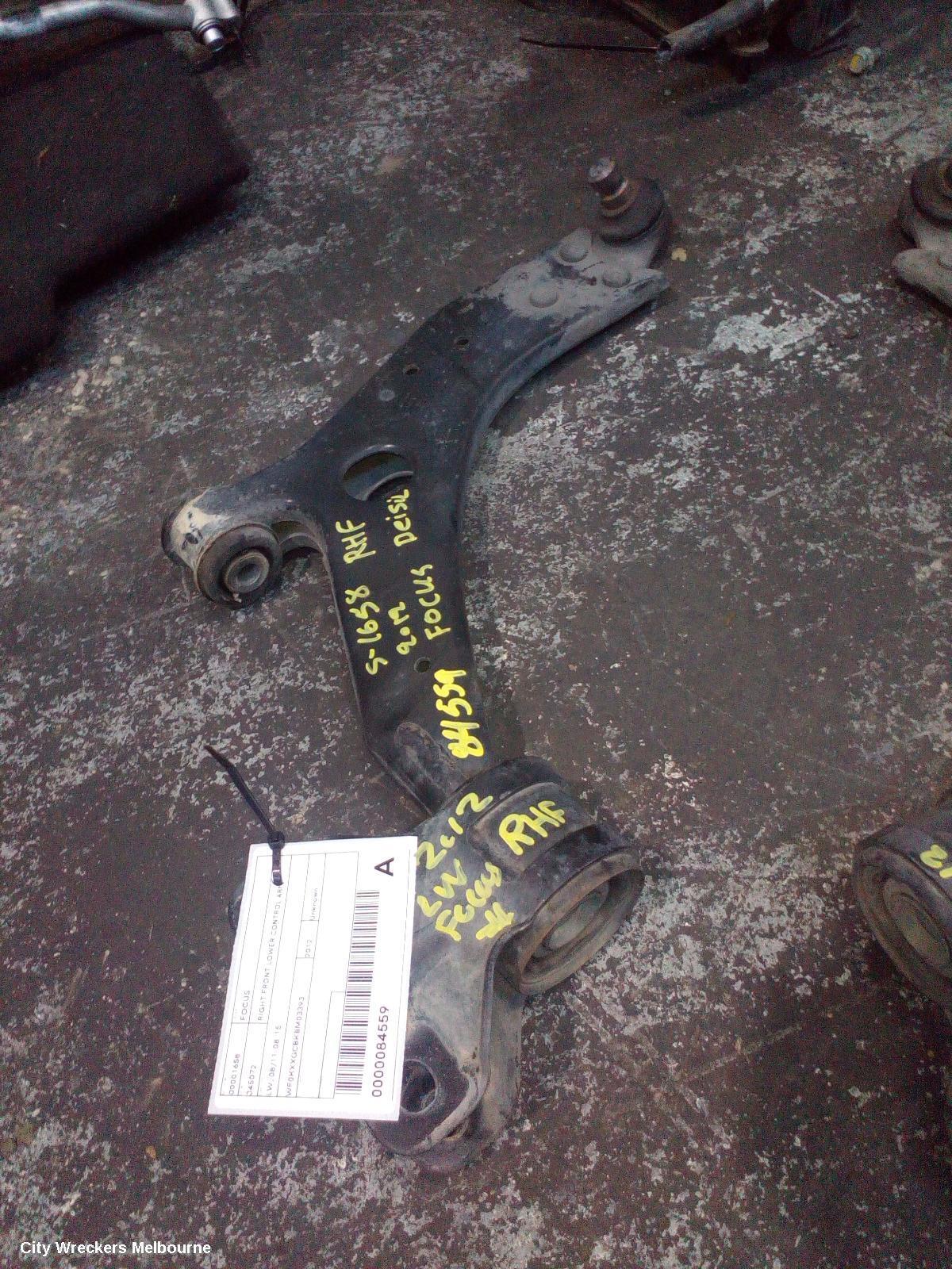 FORD FOCUS 2012 Right Front Lower Control Arm