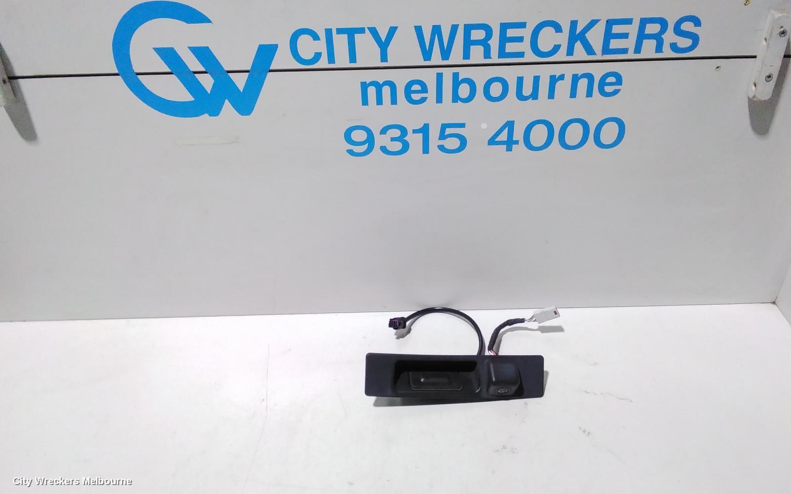 HOLDEN EQUINOX 2017 REVERSE_CAMERA