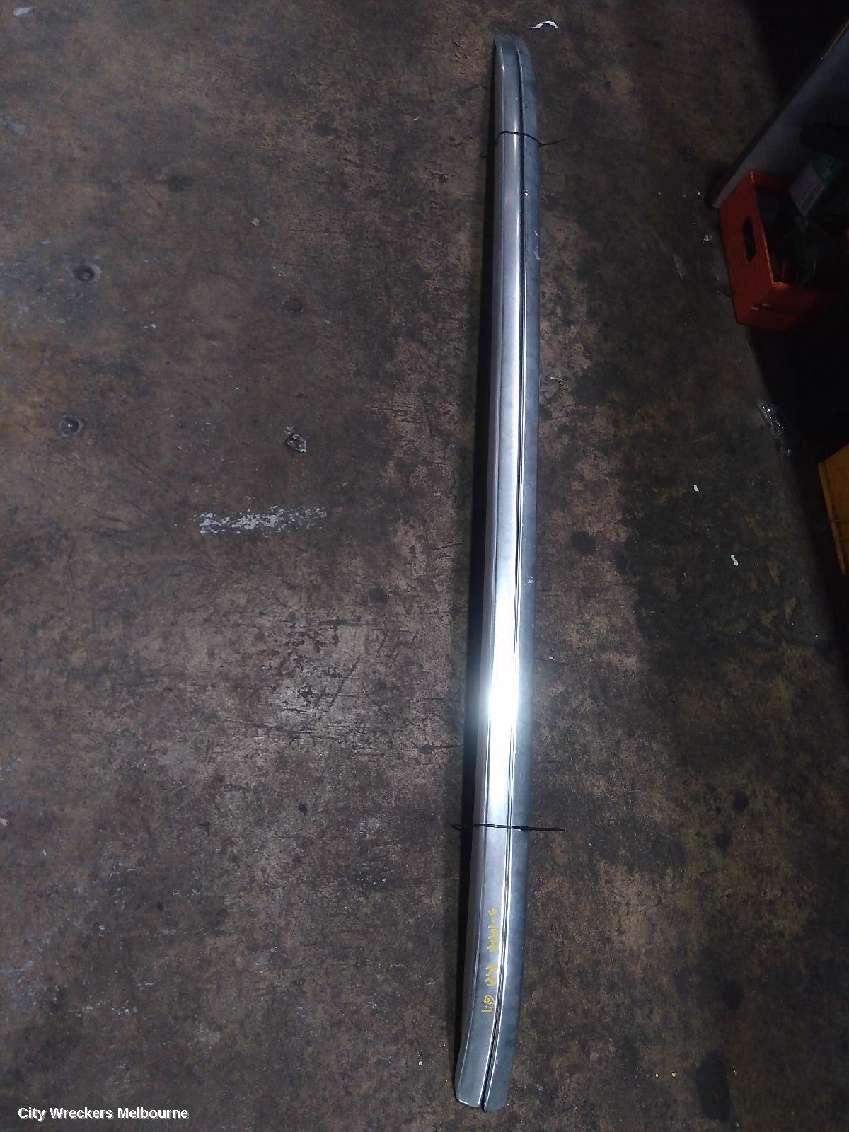 AUDI Q7 2007 Roof Rail