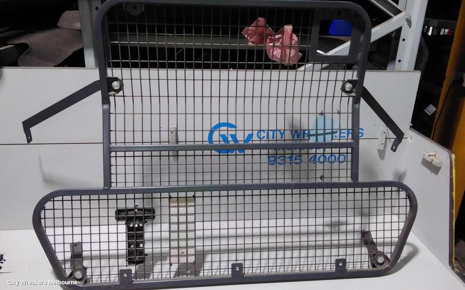 MITSUBISHI OUTLANDER 2008 Cargo Barrier