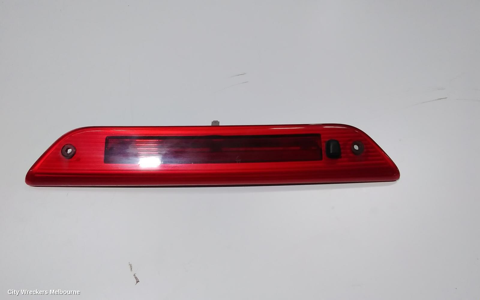 FORD TERRITORY 2011 High Level Stoplight