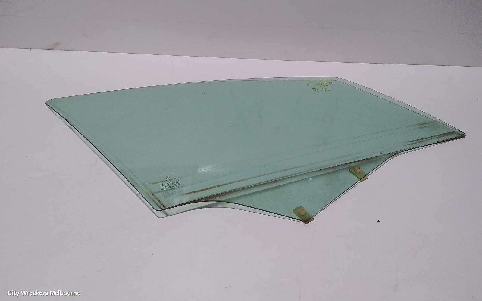 PEUGEOT 307 2003 Right Front Door Window